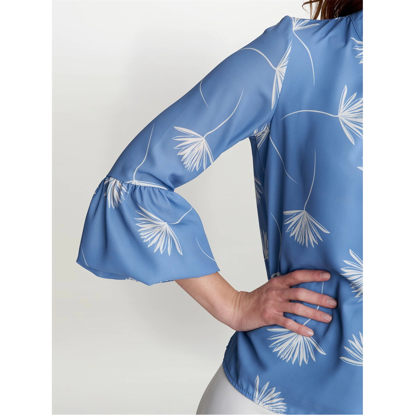 Gina Bacconi LYLIA BLOUSE WITH SLEEVE DETAIL 5 Gina Bacconi LYLIA BLOUSE WITH SLEEVE DETAIL - Image 5