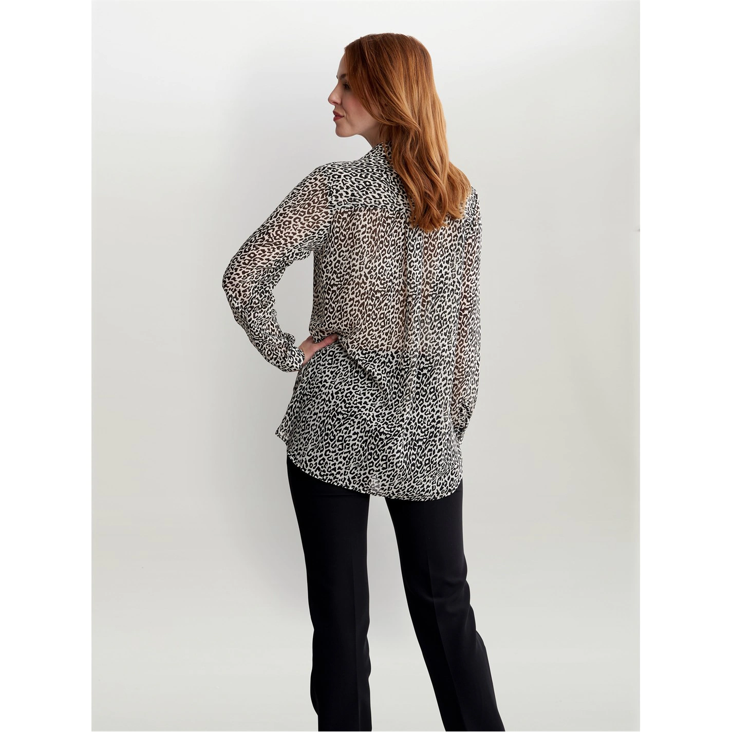 Gina Bacconi Elizabeth Printed Georgette Shirt Tunic 2 Gina Bacconi Elizabeth Printed Georgette Shirt Tunic - Image 2