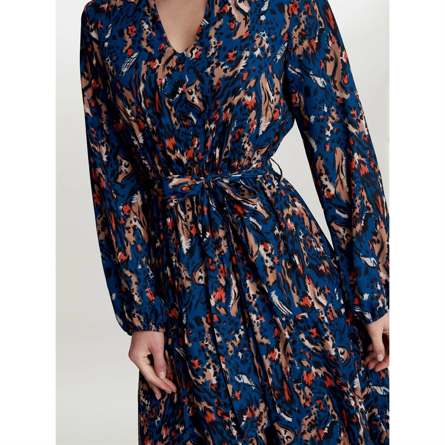 Gina Bacconi Lulia V Neck Button Front Dress 5 Gina Bacconi Lulia V Neck Button Front Dress - Image 5