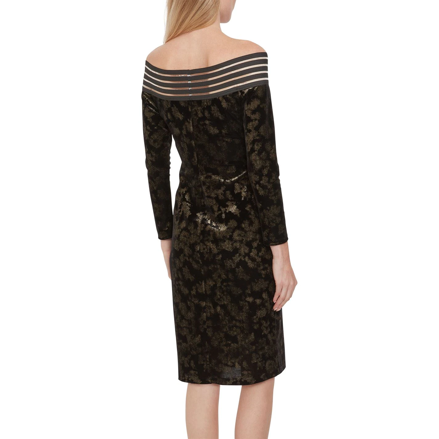 Gina Bacconi Jonina Velvet Dress 3 Gina Bacconi Jonina Velvet Dress - Image 3